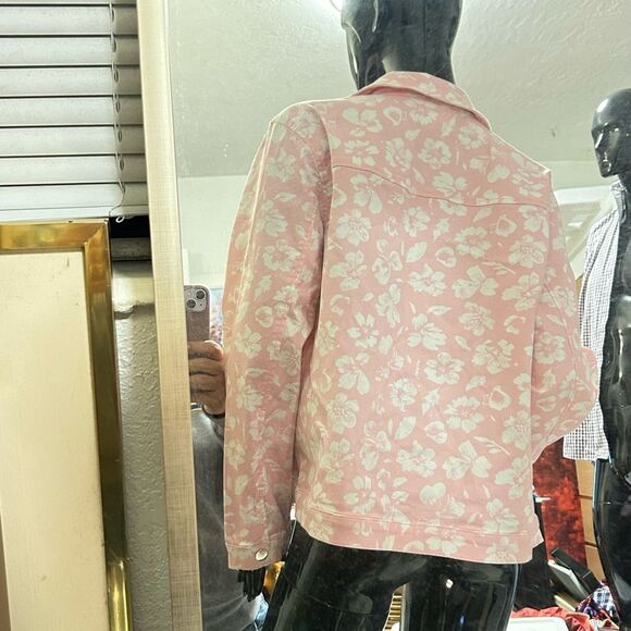 Pink Floral Button-Up Jacket - Picture 8 of 11